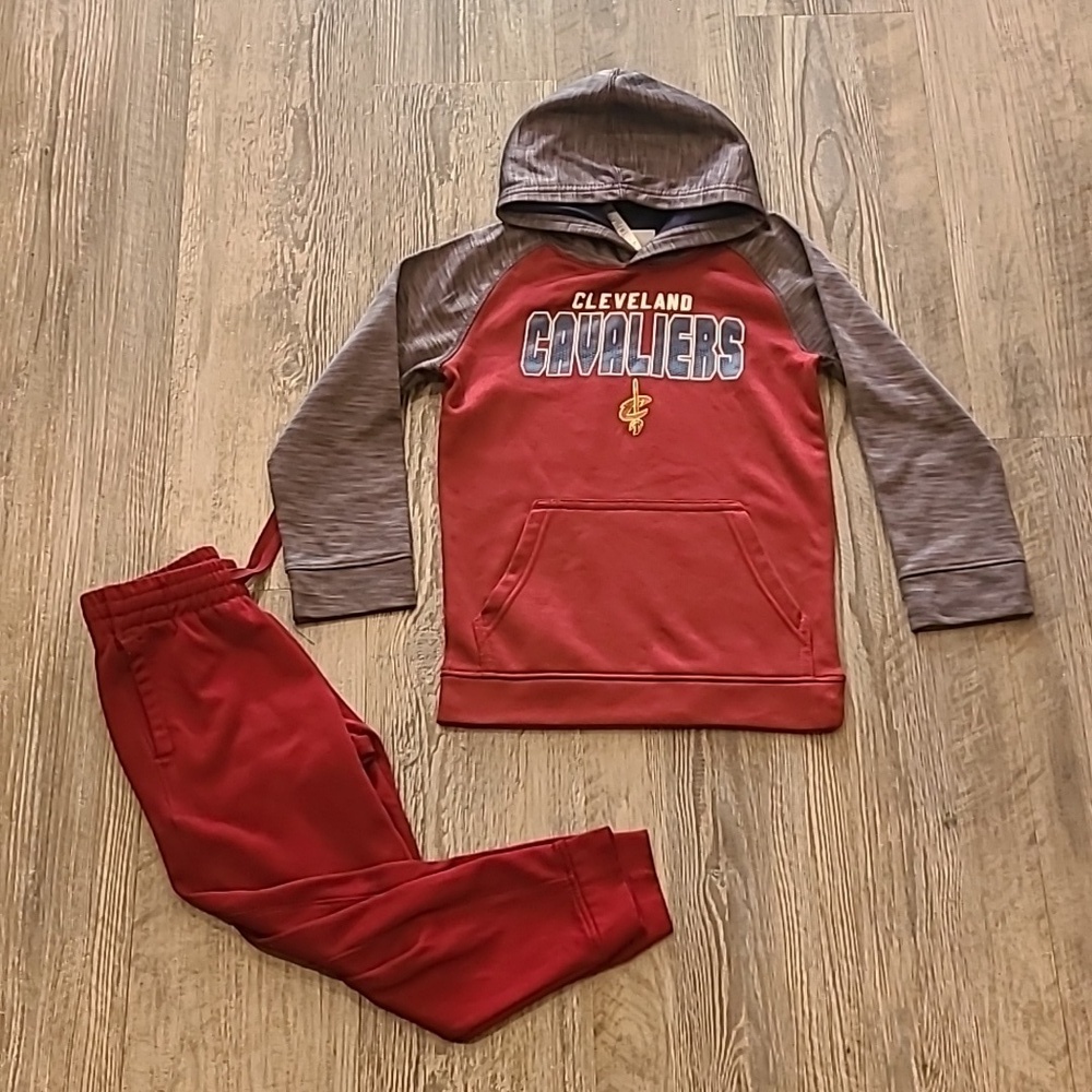 NBA Cleveland Cavaliers Hooded Sweatshirt with Matching Xersion Joggers Size 6/7